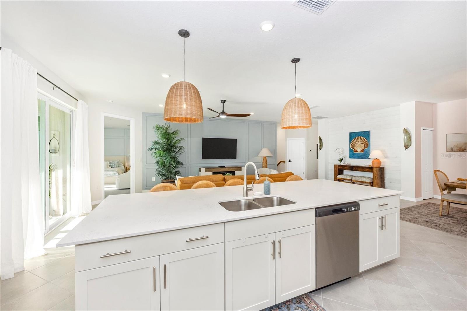 WELLEN PARK GOLF & COUNTRY CLUB - Residential Lease