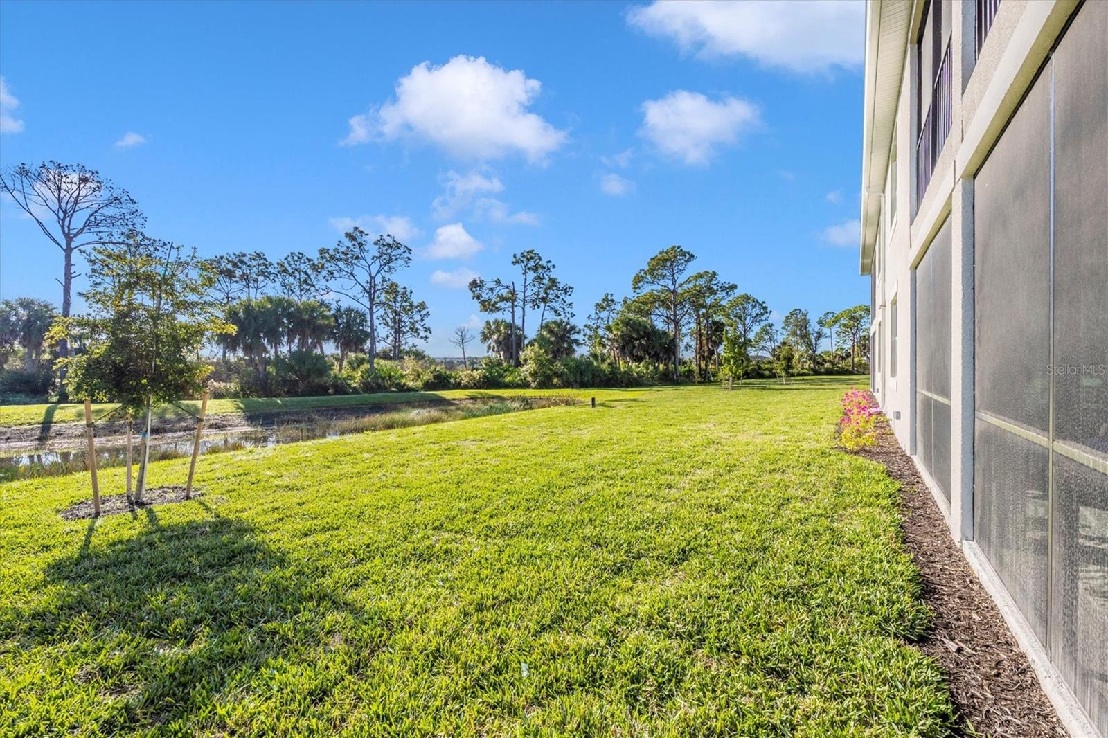 WELLEN PARK GOLF & COUNTRY CLUB - Residential Lease