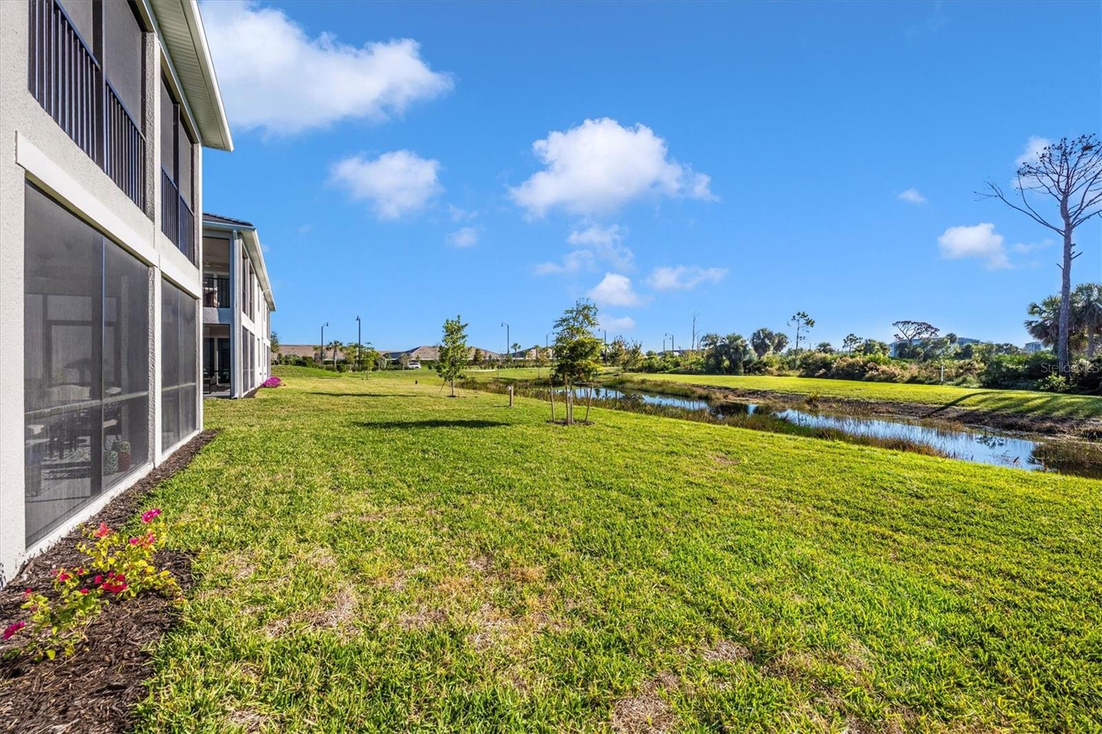 WELLEN PARK GOLF & COUNTRY CLUB - Residential Lease