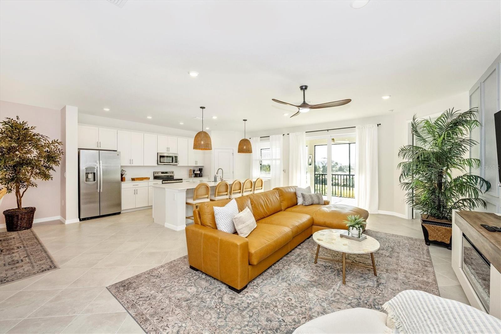 WELLEN PARK GOLF & COUNTRY CLUB - Residential Lease