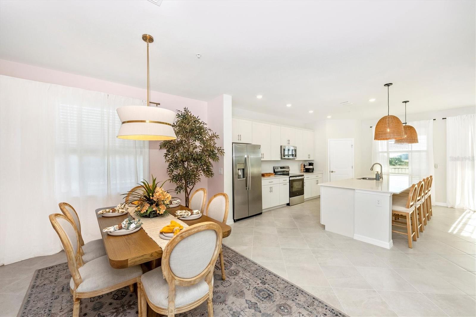 WELLEN PARK GOLF & COUNTRY CLUB - Residential Lease