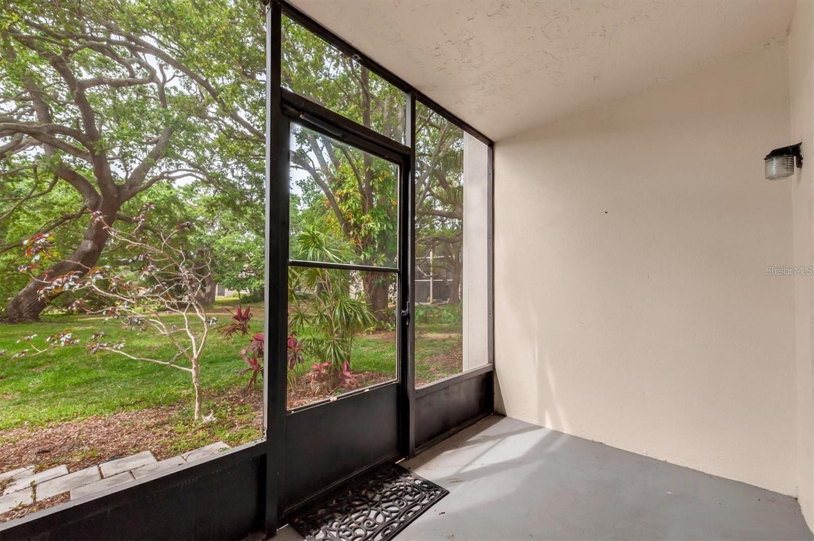 PATRICIAN OAKS - Residential Lease