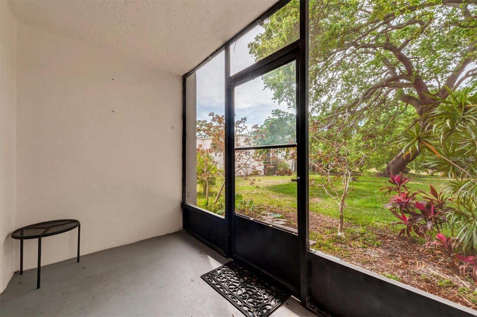 PATRICIAN OAKS - Residential Lease
