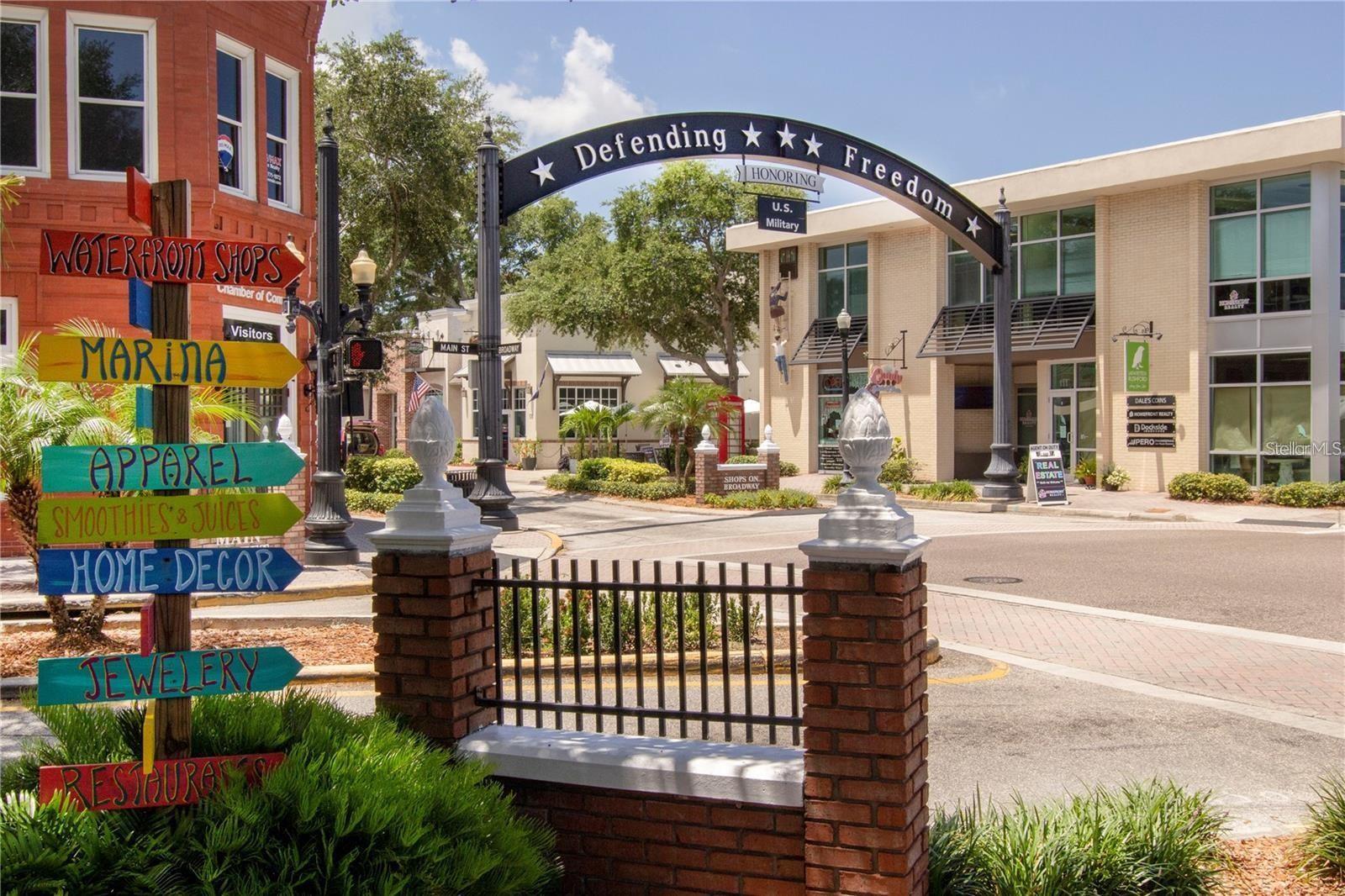 PATRICIAN OAKS - Residential Lease