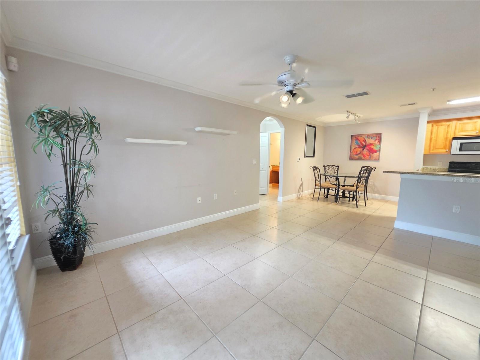8926 MANOR LOOP 102