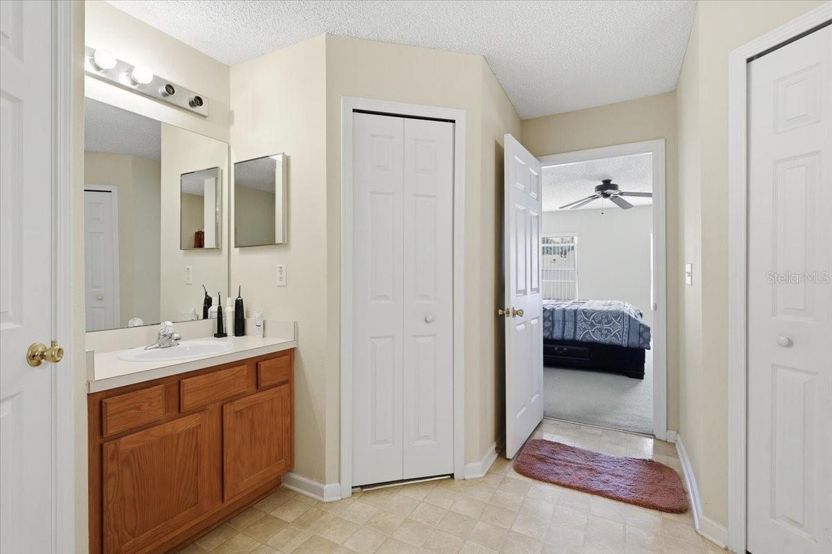 QUAIL HOLLOW - Residential
