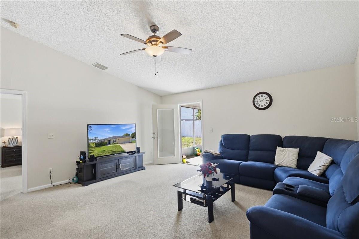 QUAIL HOLLOW - Residential