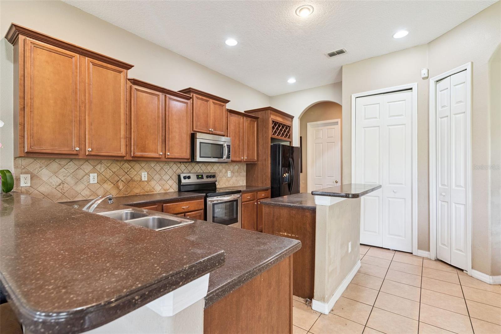 TUDOR GRV/TIMBER SPGS A-K - Residential