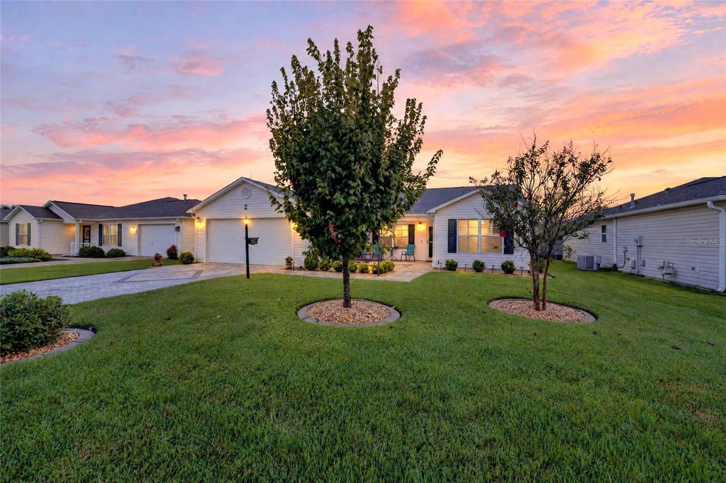 Photo of 954 Barrymoore Loop, The Villages, FL 32162 (MLS # G5118711)