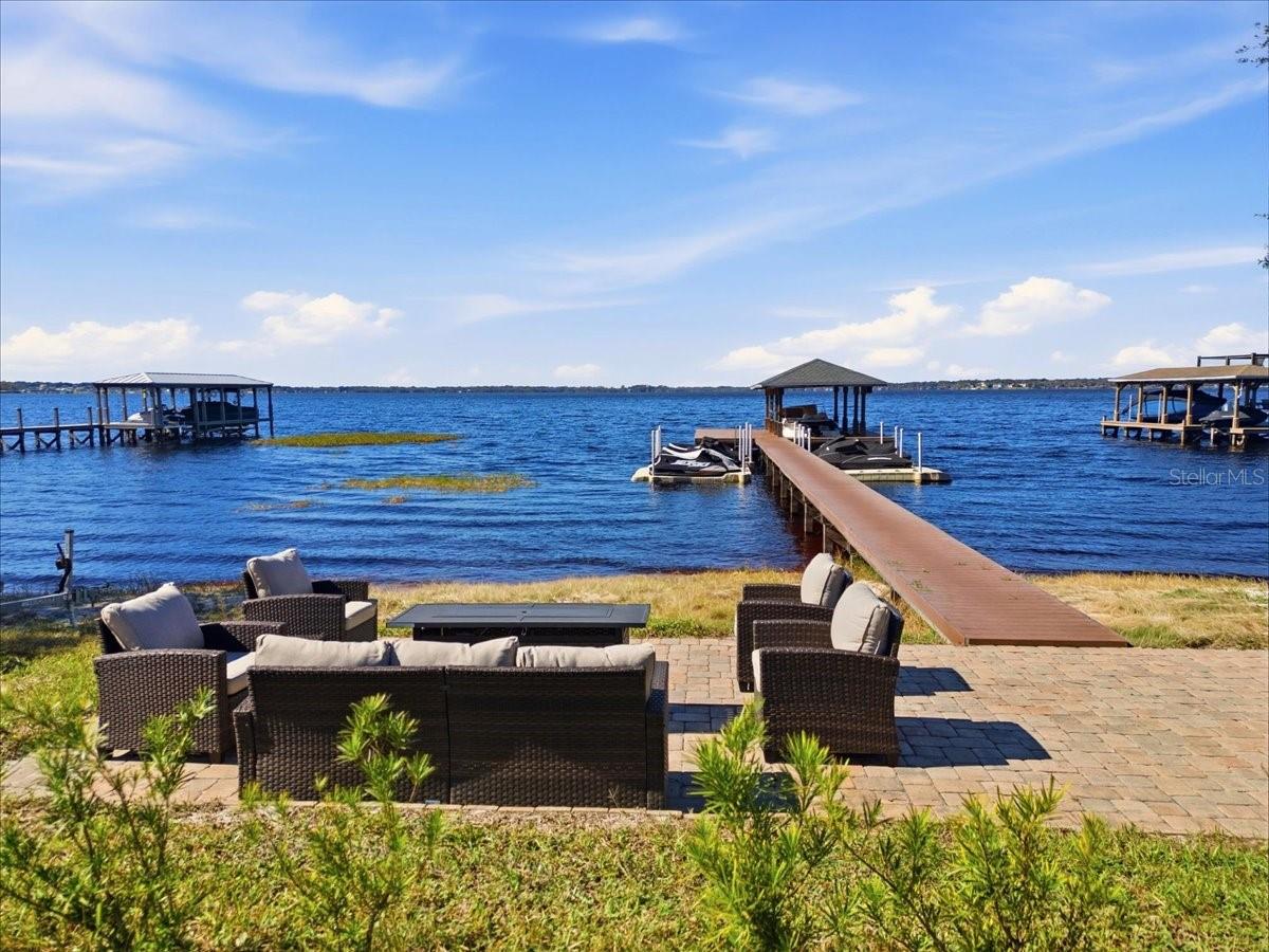 12434 LAKESHORE DRIVE