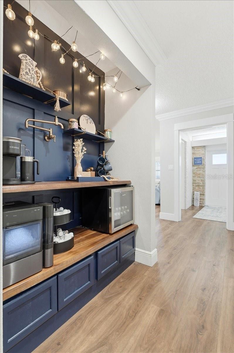 ANDERSONS U S G - Residential