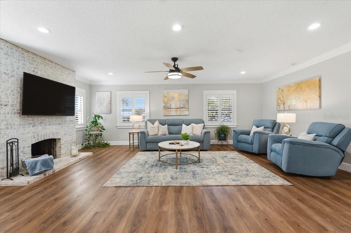 ANDERSONS U S G - Residential