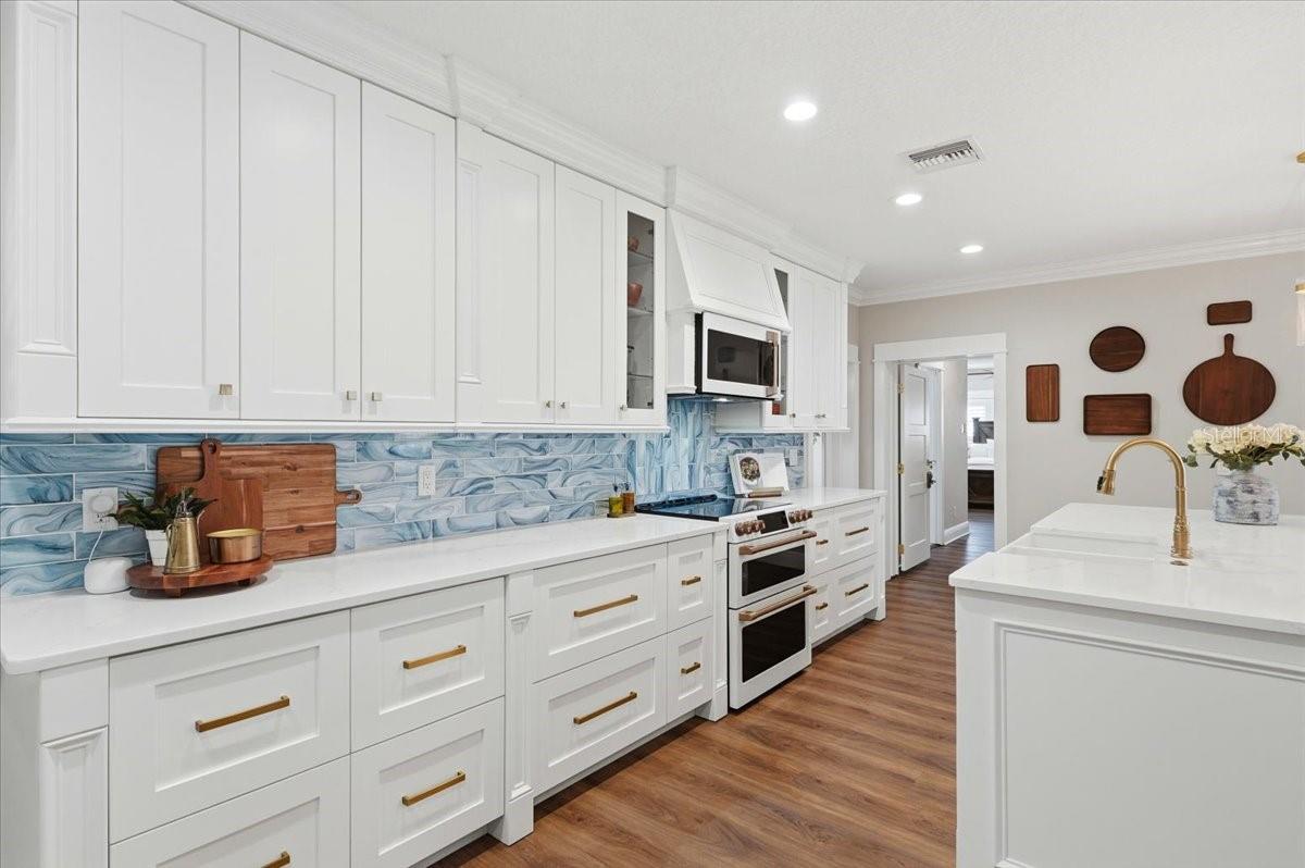 ANDERSONS U S G - Residential