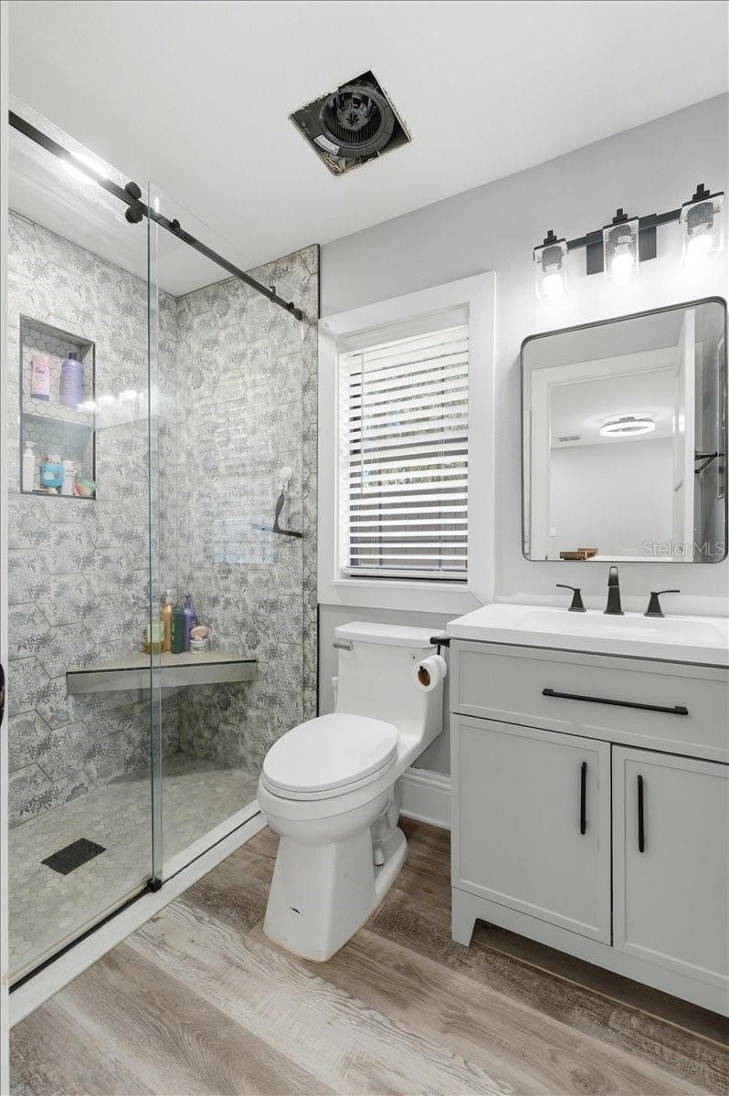 ANDERSONS U S G - Residential