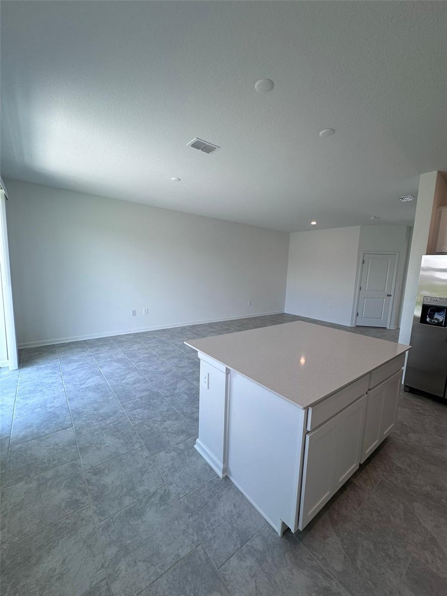 CHATEAU AT ASTONIA 22 TH - Residential Lease