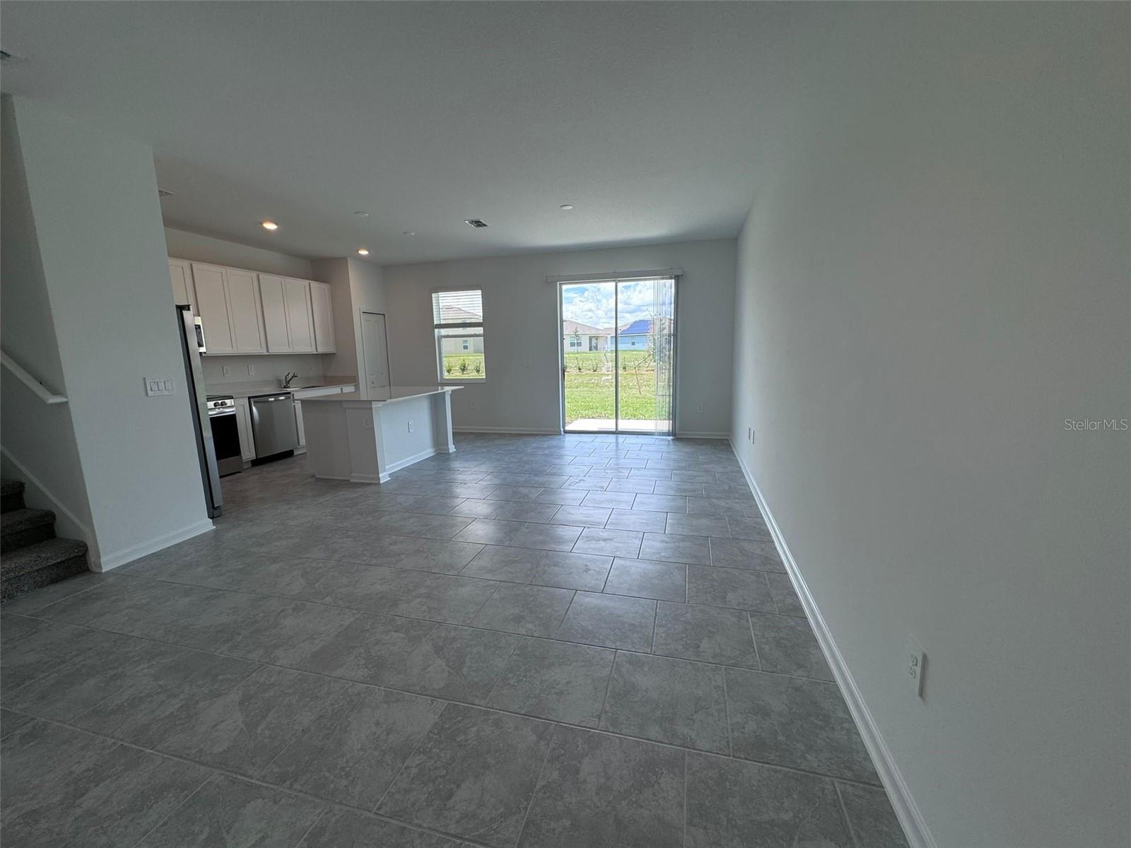 CHATEAU AT ASTONIA 22 TH - Residential Lease