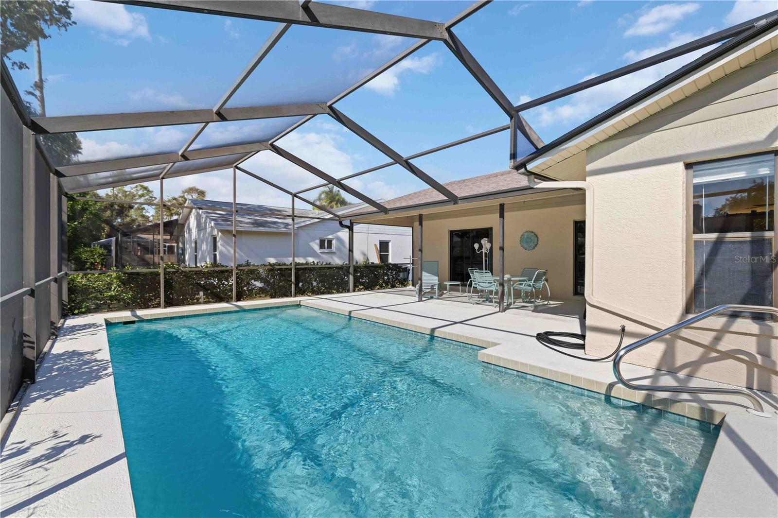 COLONIAL OAKS - Residential