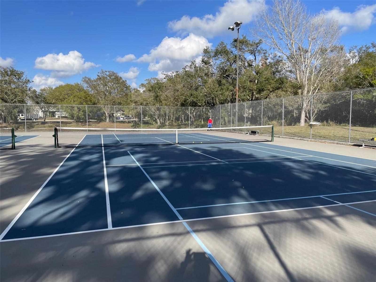 COLONIAL OAKS - Residential