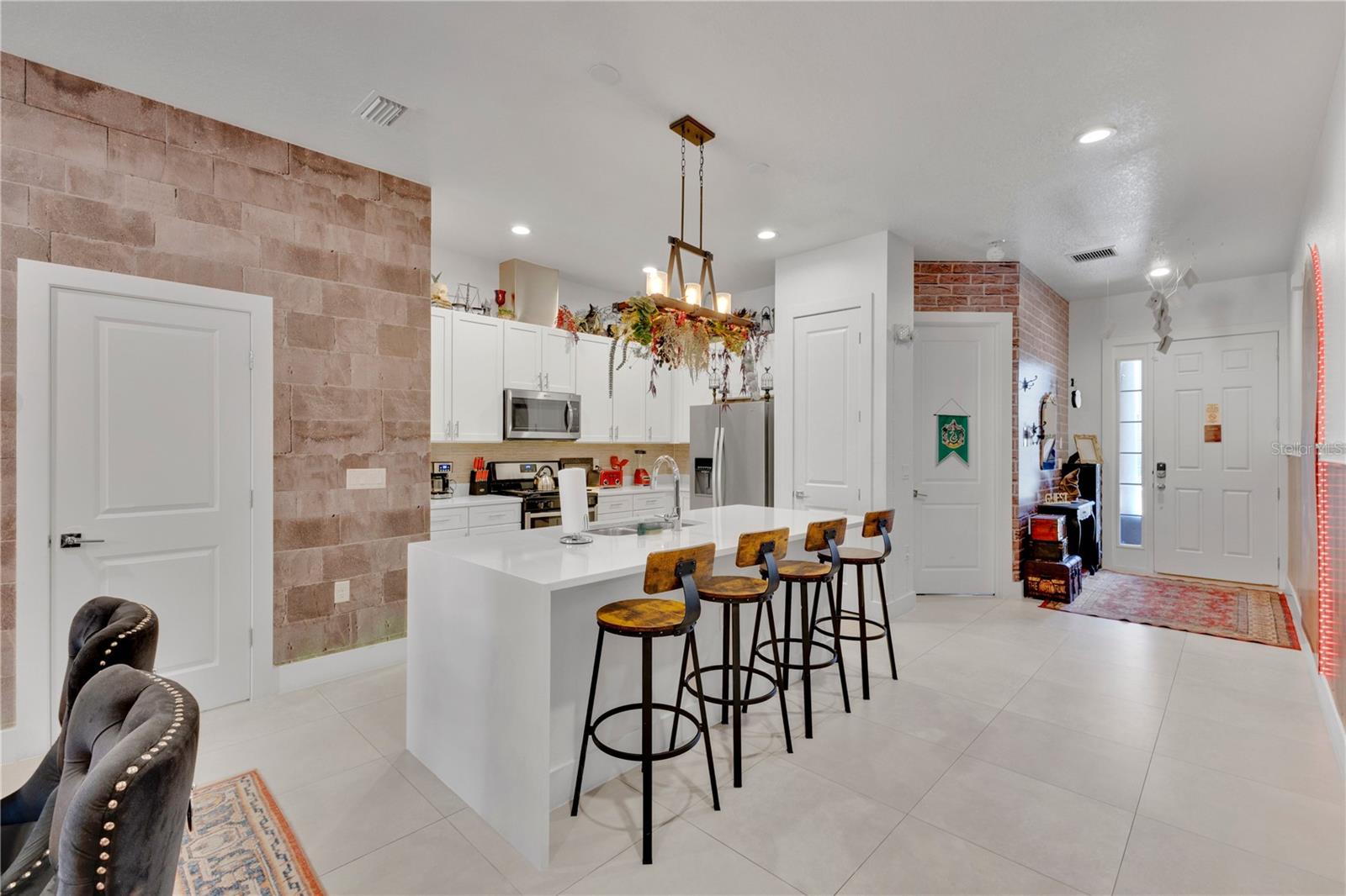 2632 SUNRISE SHORES DRIVE