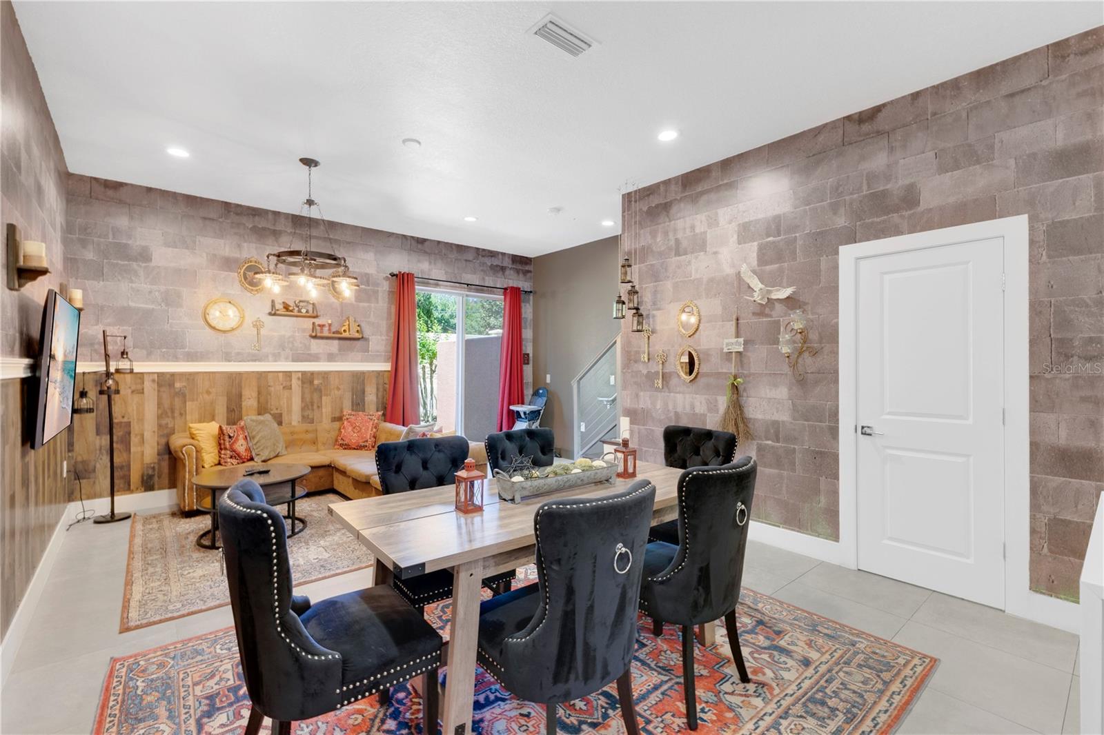 SUMMERVILLE RESORT - Residential