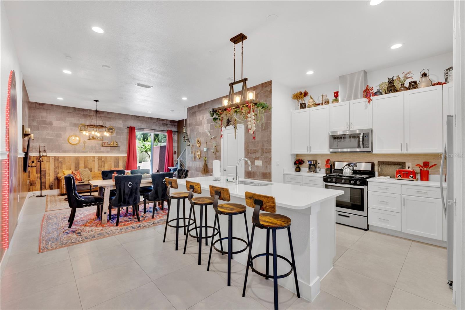 2632 SUNRISE SHORES DRIVE