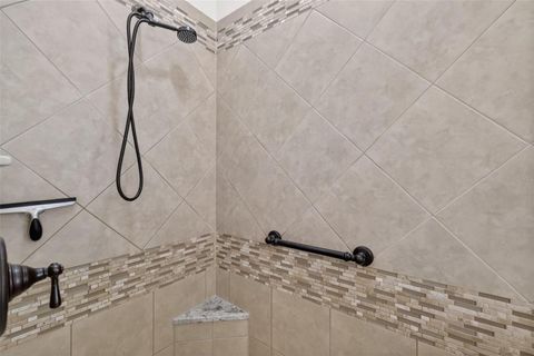 Tiny photo for 8124 Bridgeport Bay Circle, Mount Dora, FL 32757 (MLS # G5108991)