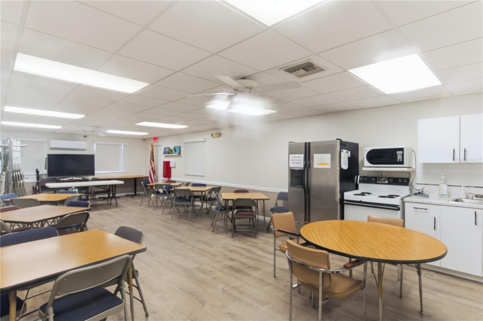 LIVE OAK VILLAGE CONDO - Residential