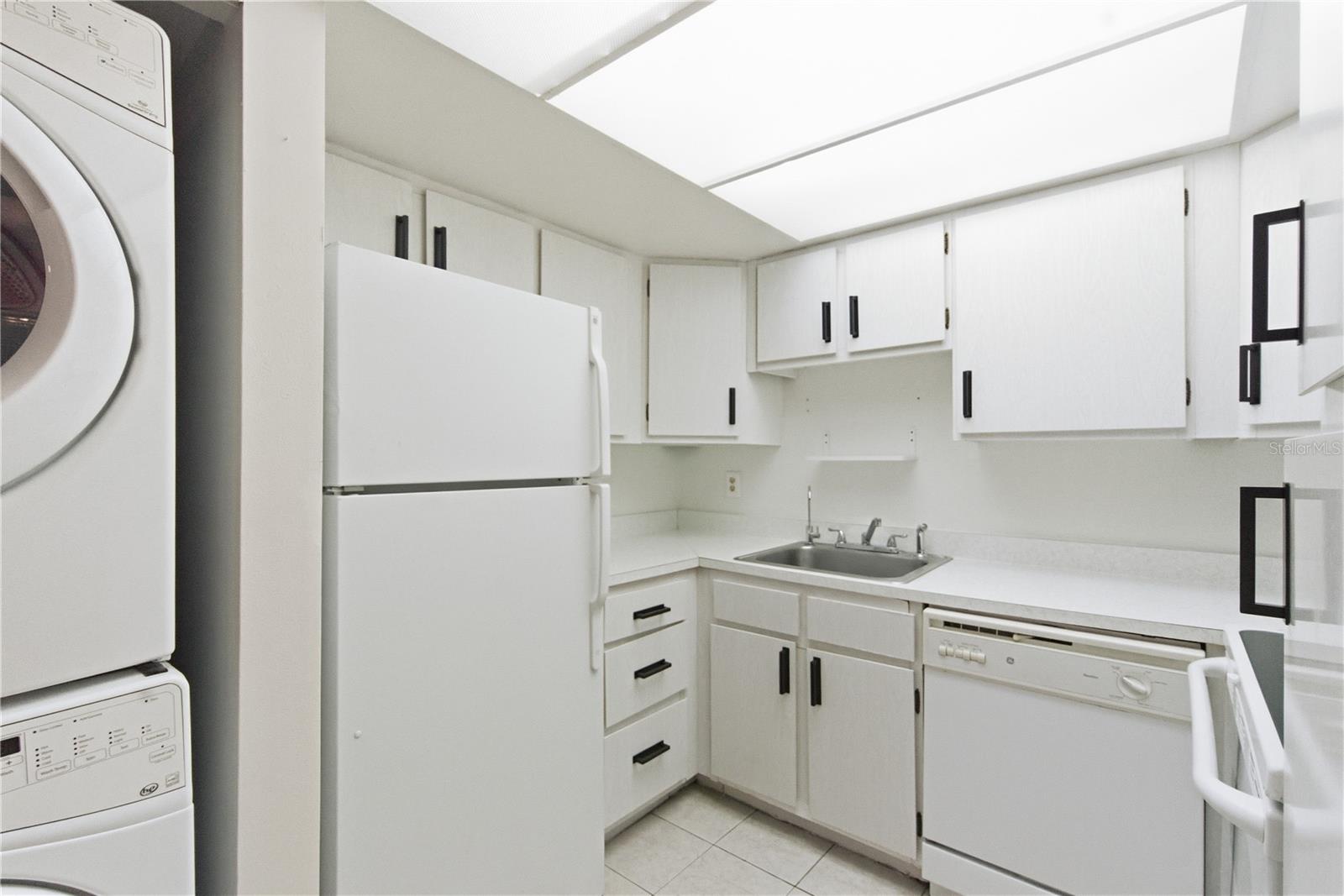 LIVE OAK VILLAGE CONDO - Residential