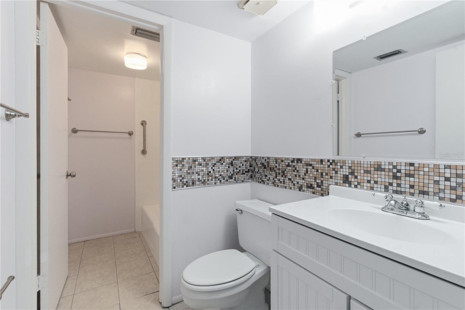 LIVE OAK VILLAGE CONDO - Residential