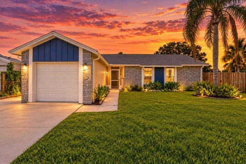 Photo of 208 Flamingo Dr, Apollo Beach, FL 33572 (MLS # TB8551237)