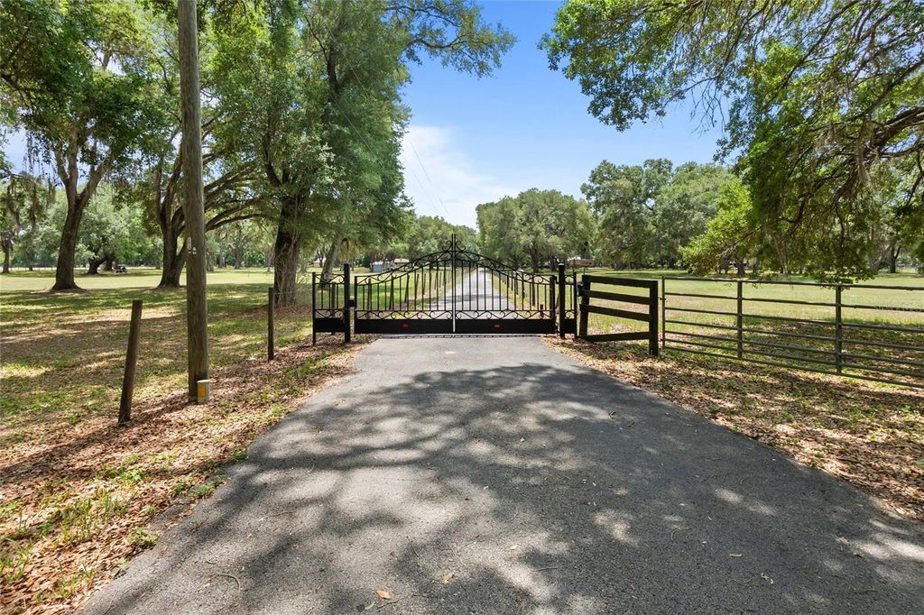 Photo of 1153 Cr 722, Webster, FL 33597 (MLS # G5112182)