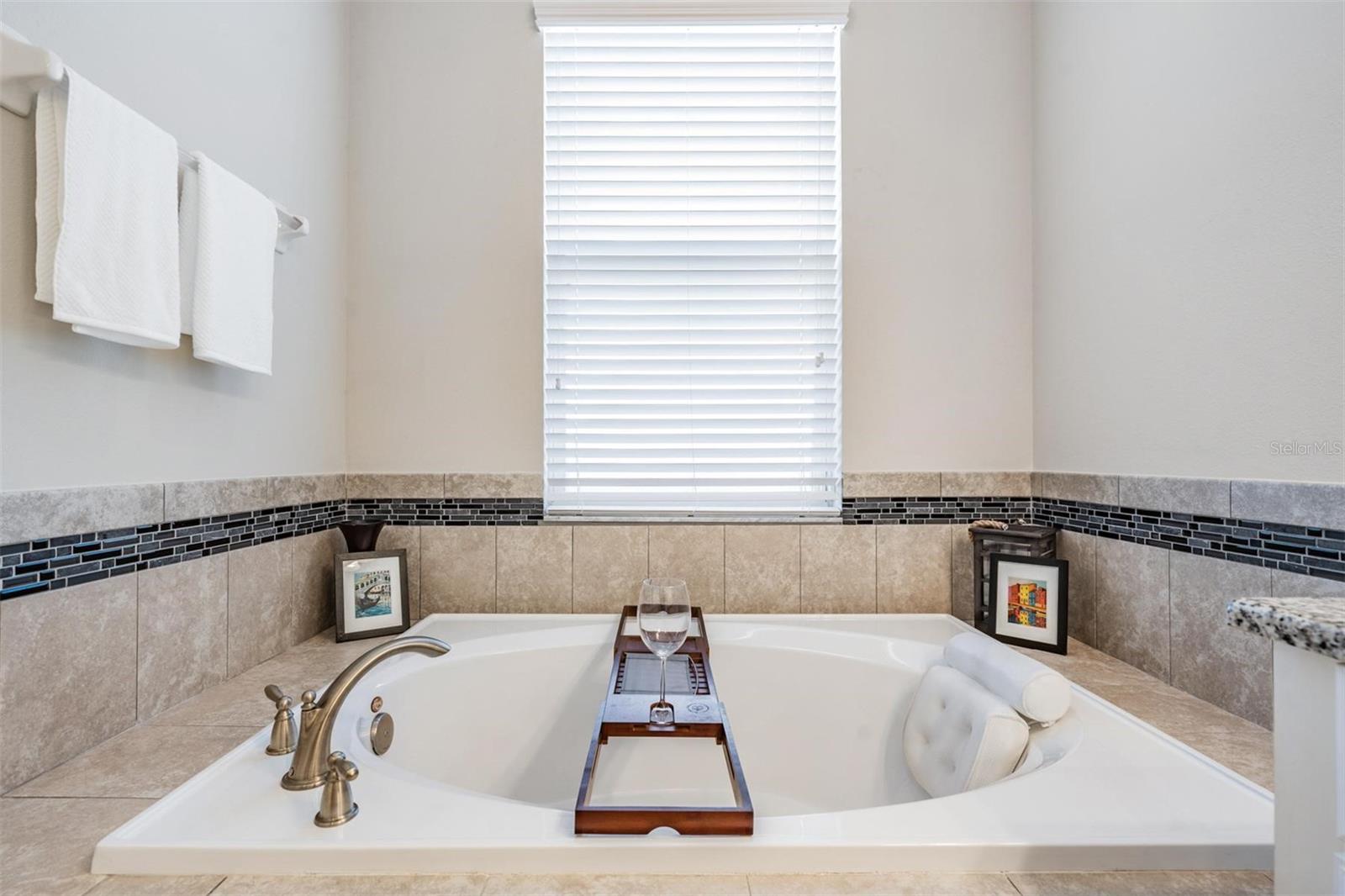 EPPERSON RANCH SOUTH PH 1 - Residential