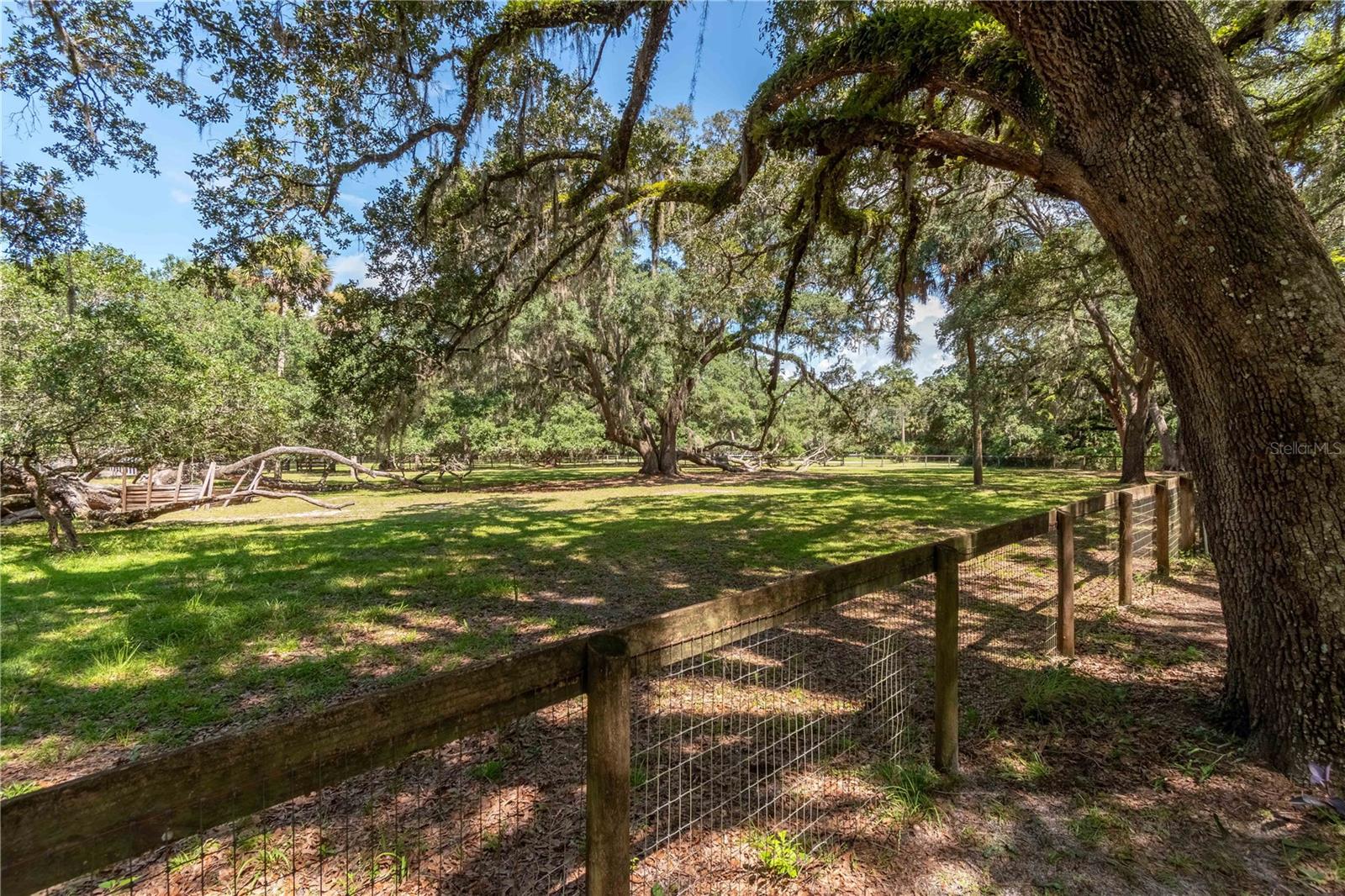 DEER MEADOW 02 - Residential