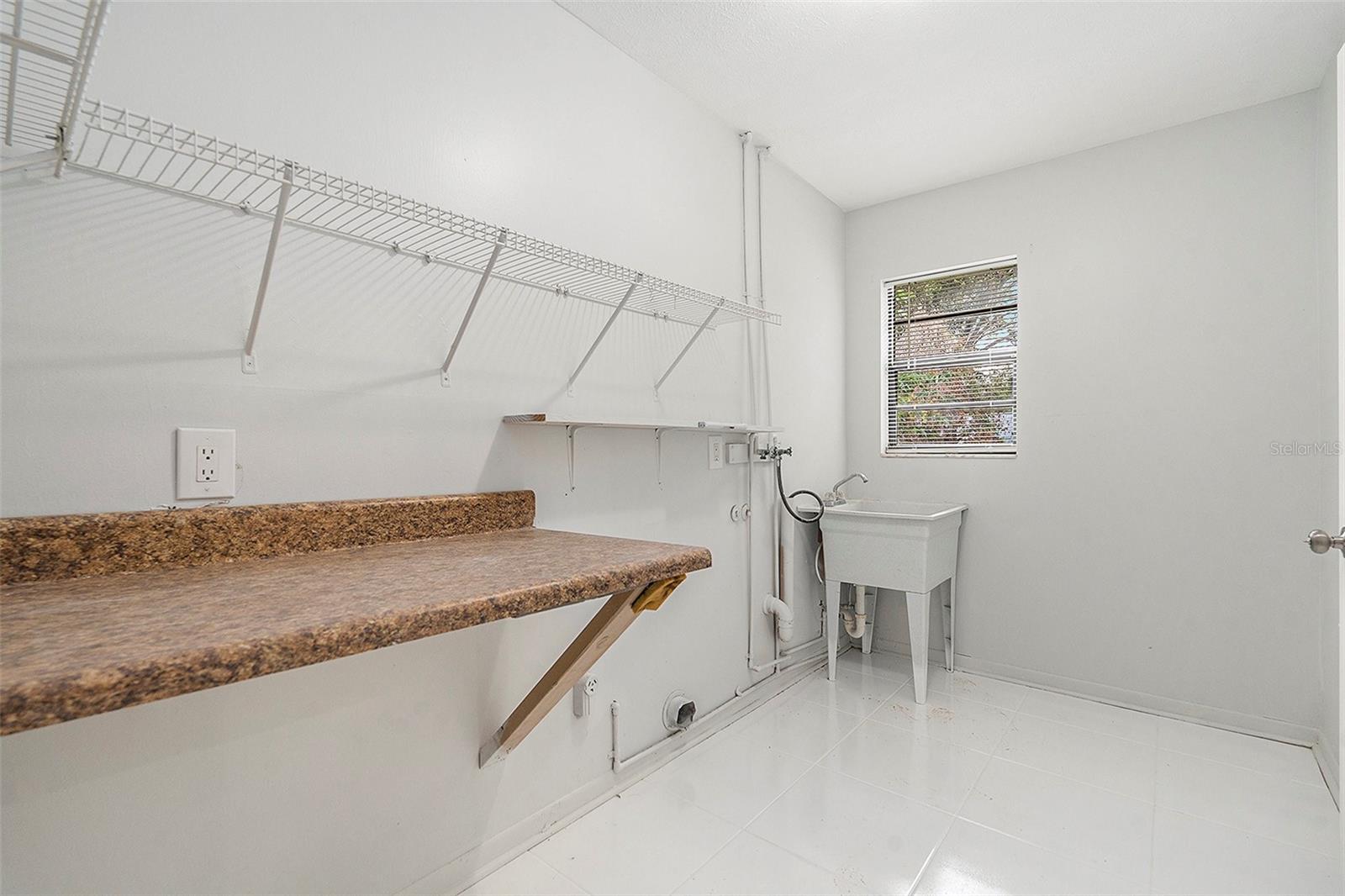 BUCKHORN GOLF CLUB ESTATES PHA - Residential Lease