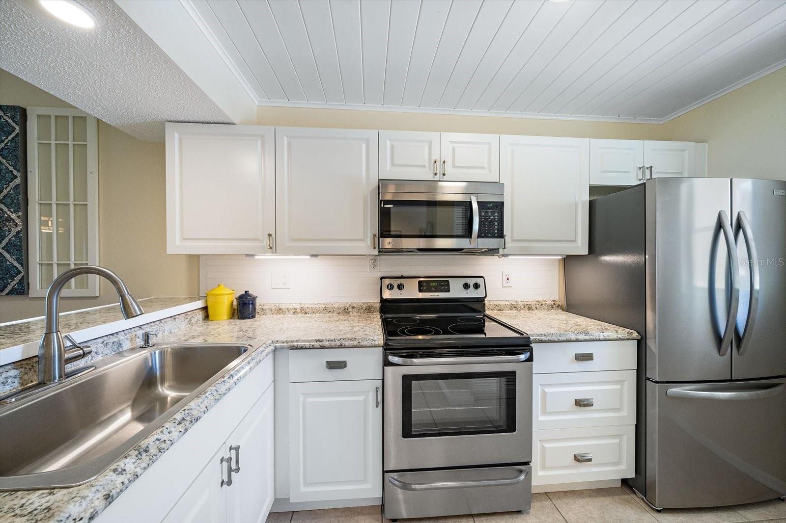 439 CERROMAR LANE 410, VENICE, FL, 34293 3 439 CERROMAR LANE 410