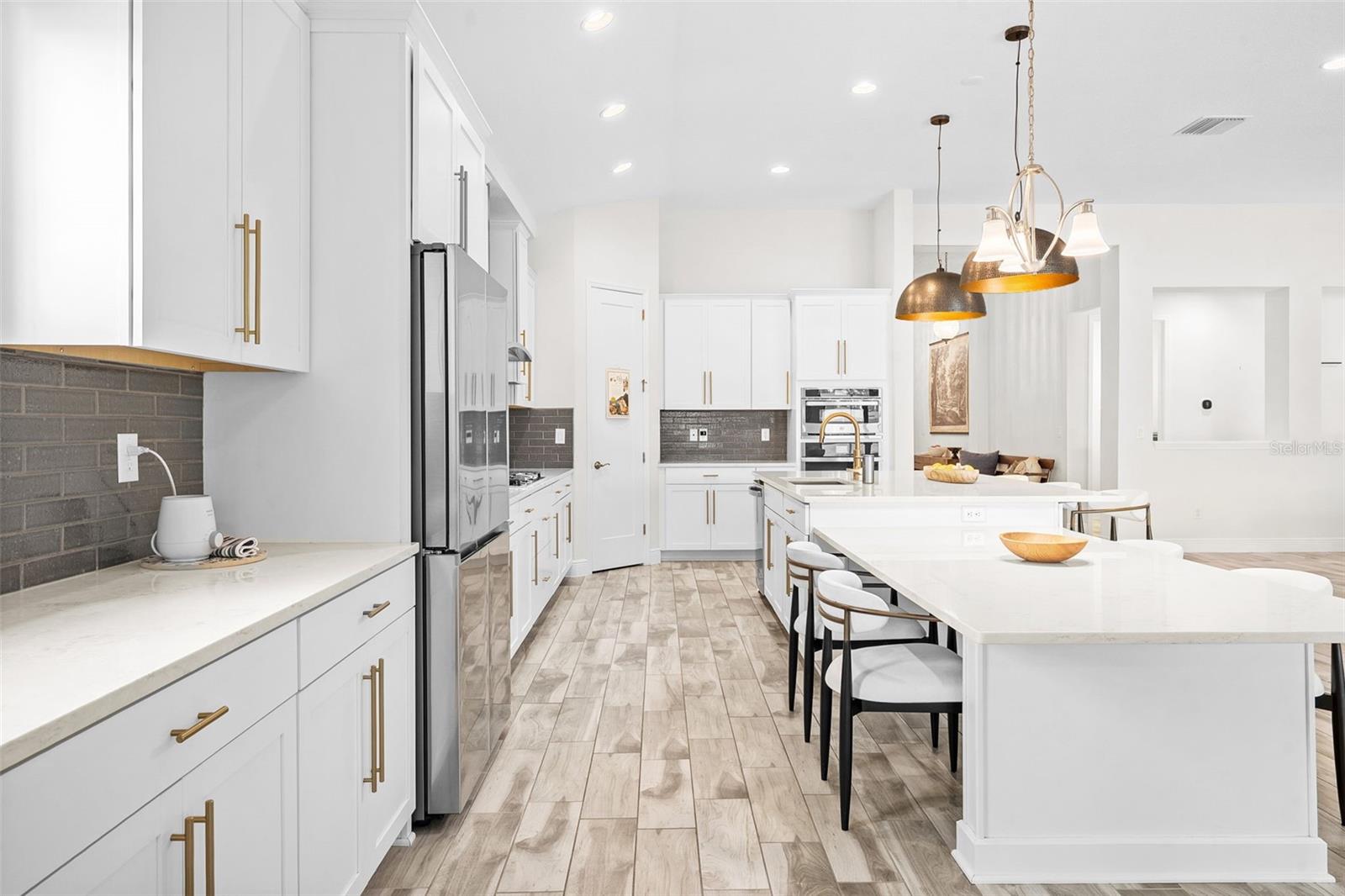 B & D HAWKSTONE PH 2 - Residential