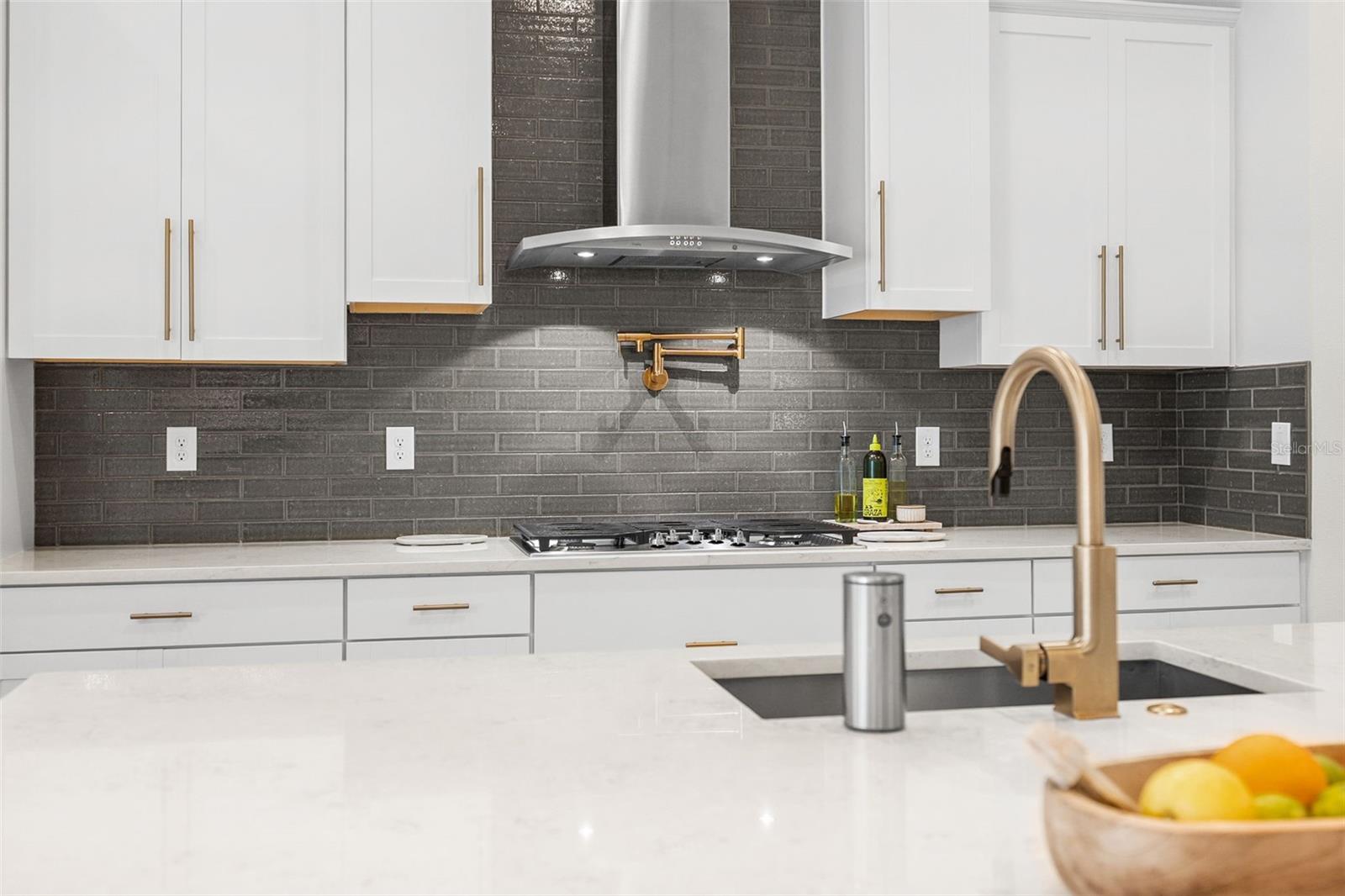 B & D HAWKSTONE PH 2 - Residential