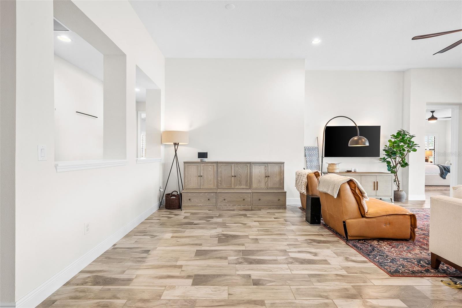 B & D HAWKSTONE PH 2 - Residential