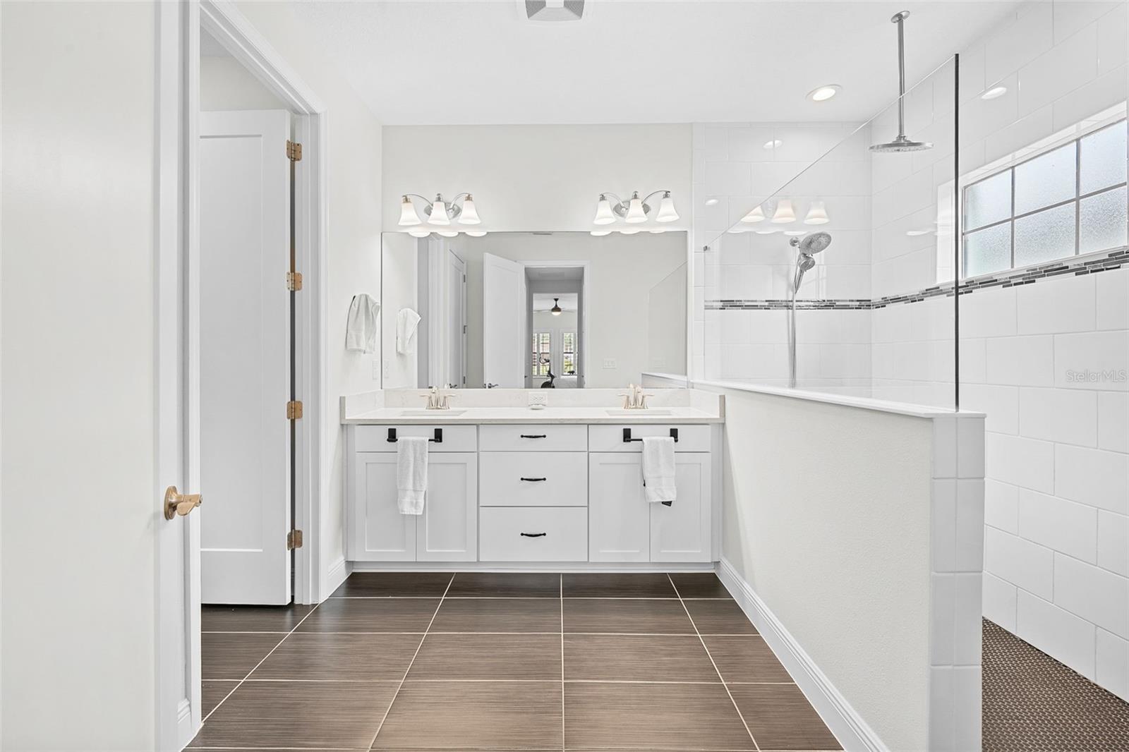 B & D HAWKSTONE PH 2 - Residential