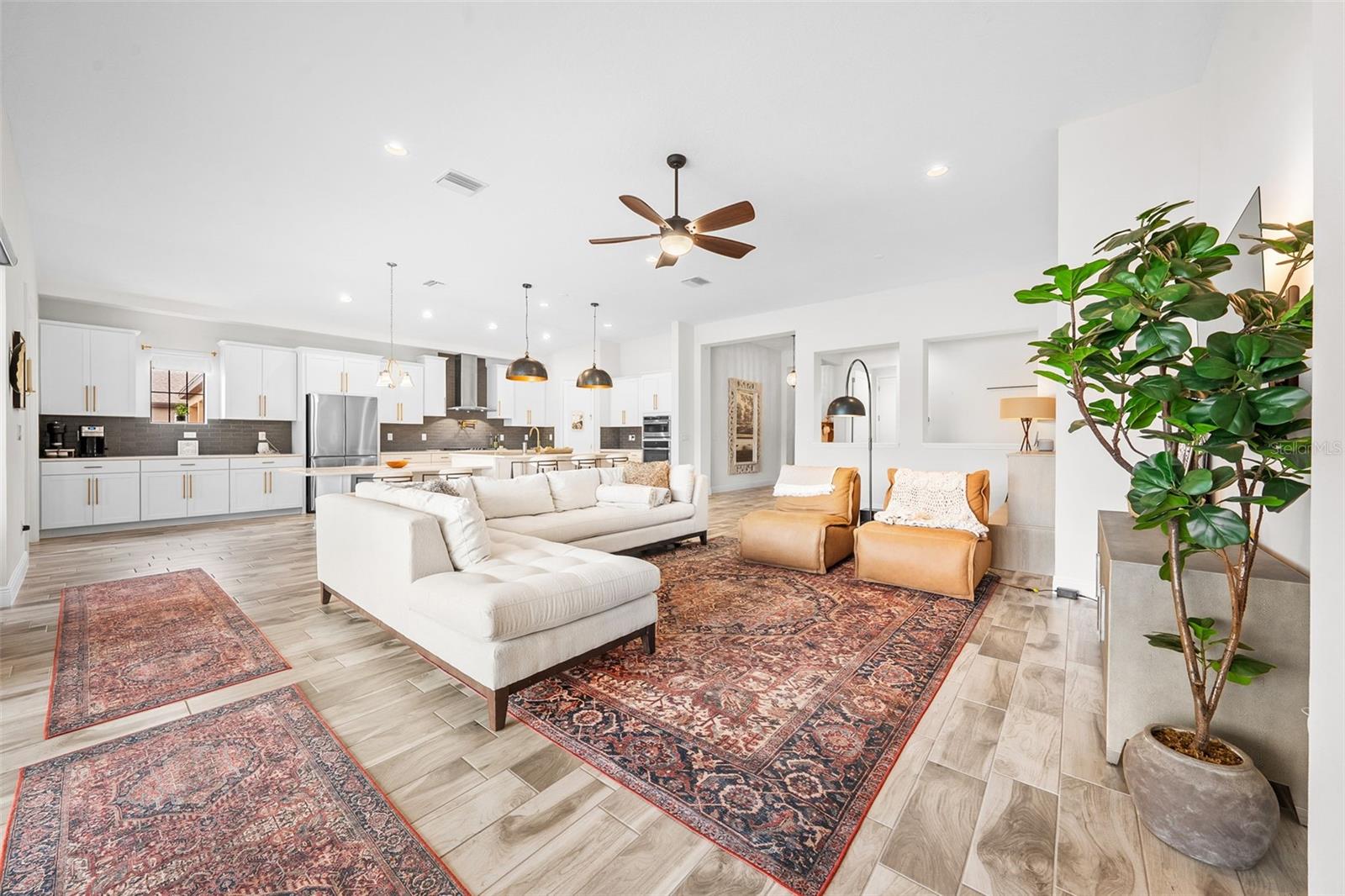 B & D HAWKSTONE PH 2 - Residential