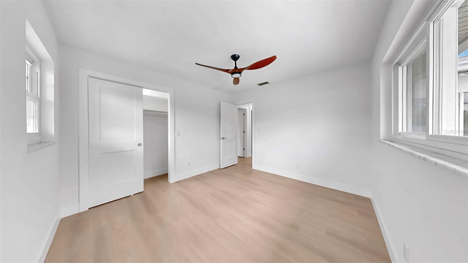 SHARON OAKS - Residential Lease