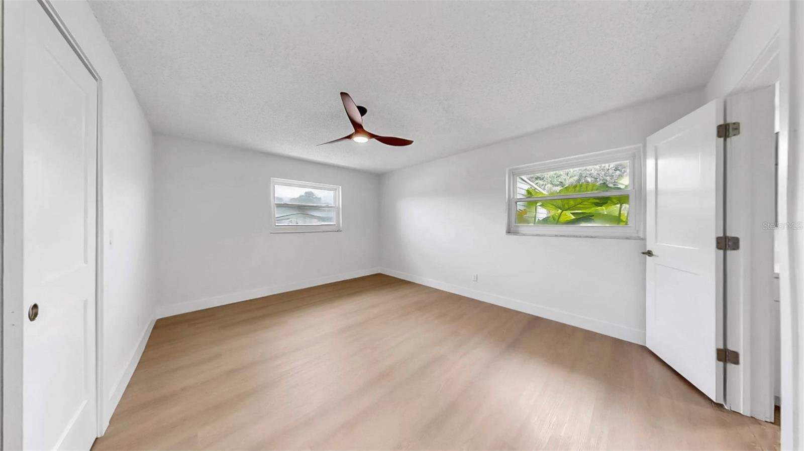 SHARON OAKS - Residential Lease