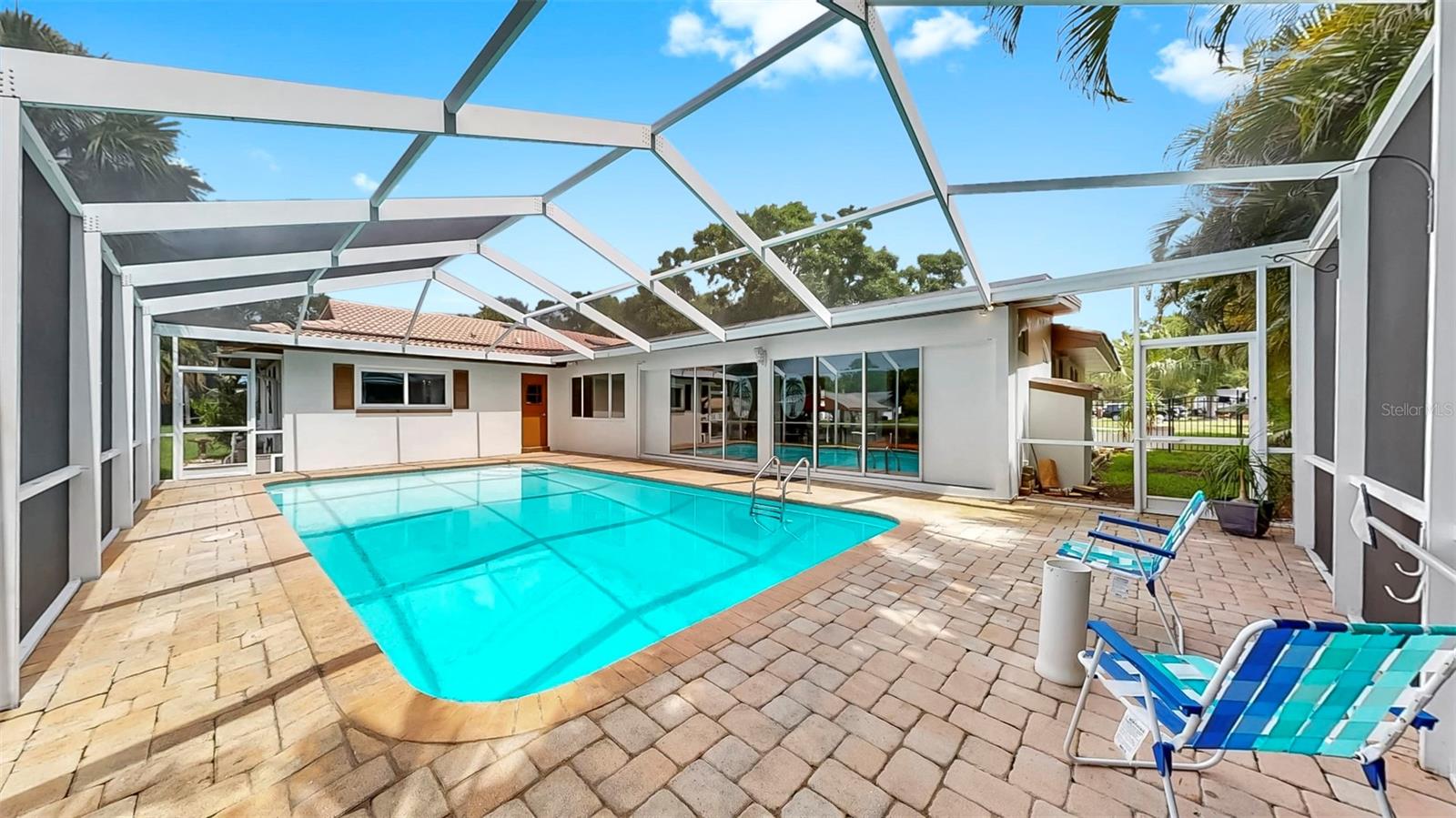 SHARON OAKS - Residential Lease