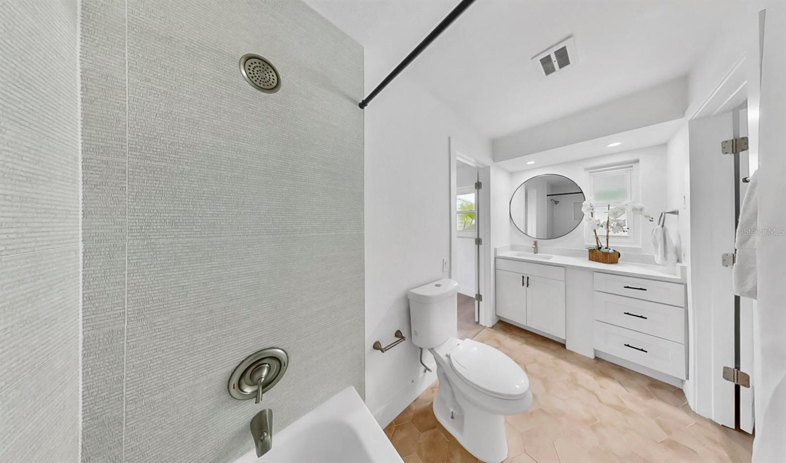 SHARON OAKS - Residential Lease