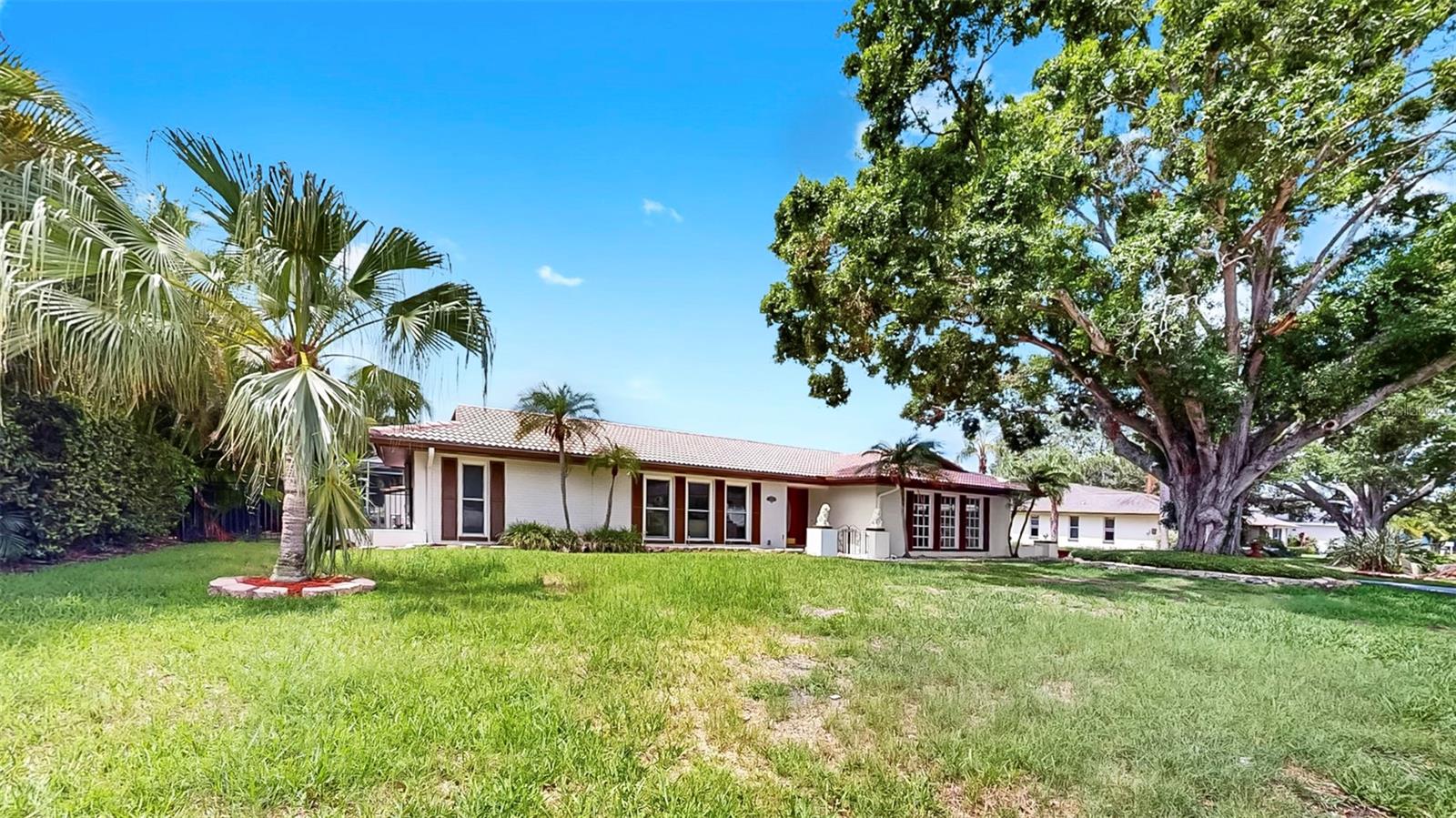 SHARON OAKS - Residential Lease