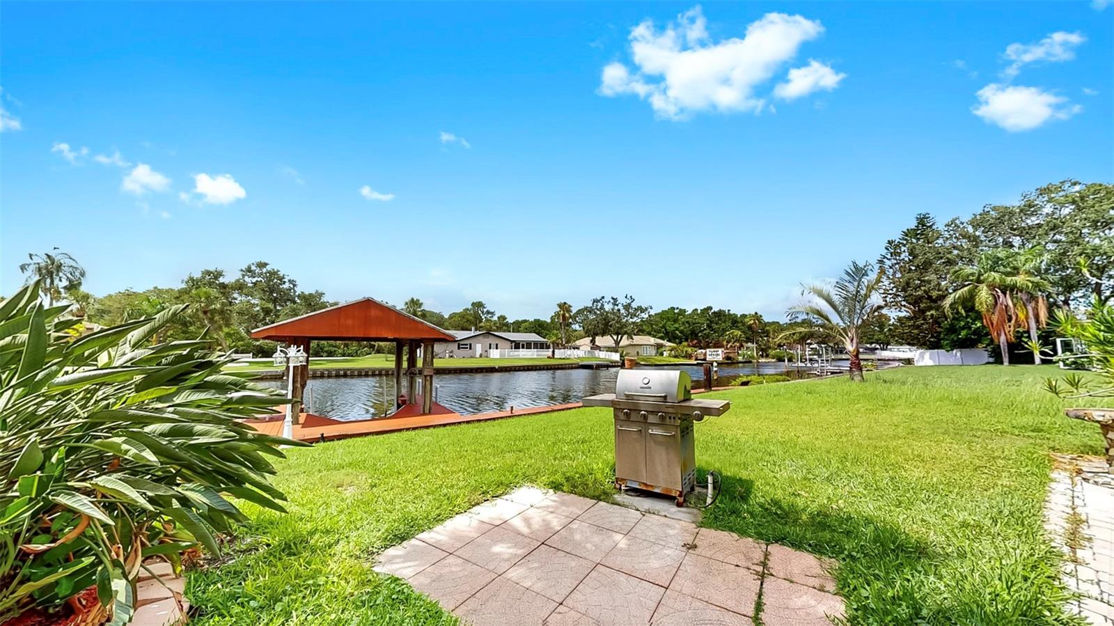 SHARON OAKS - Residential Lease