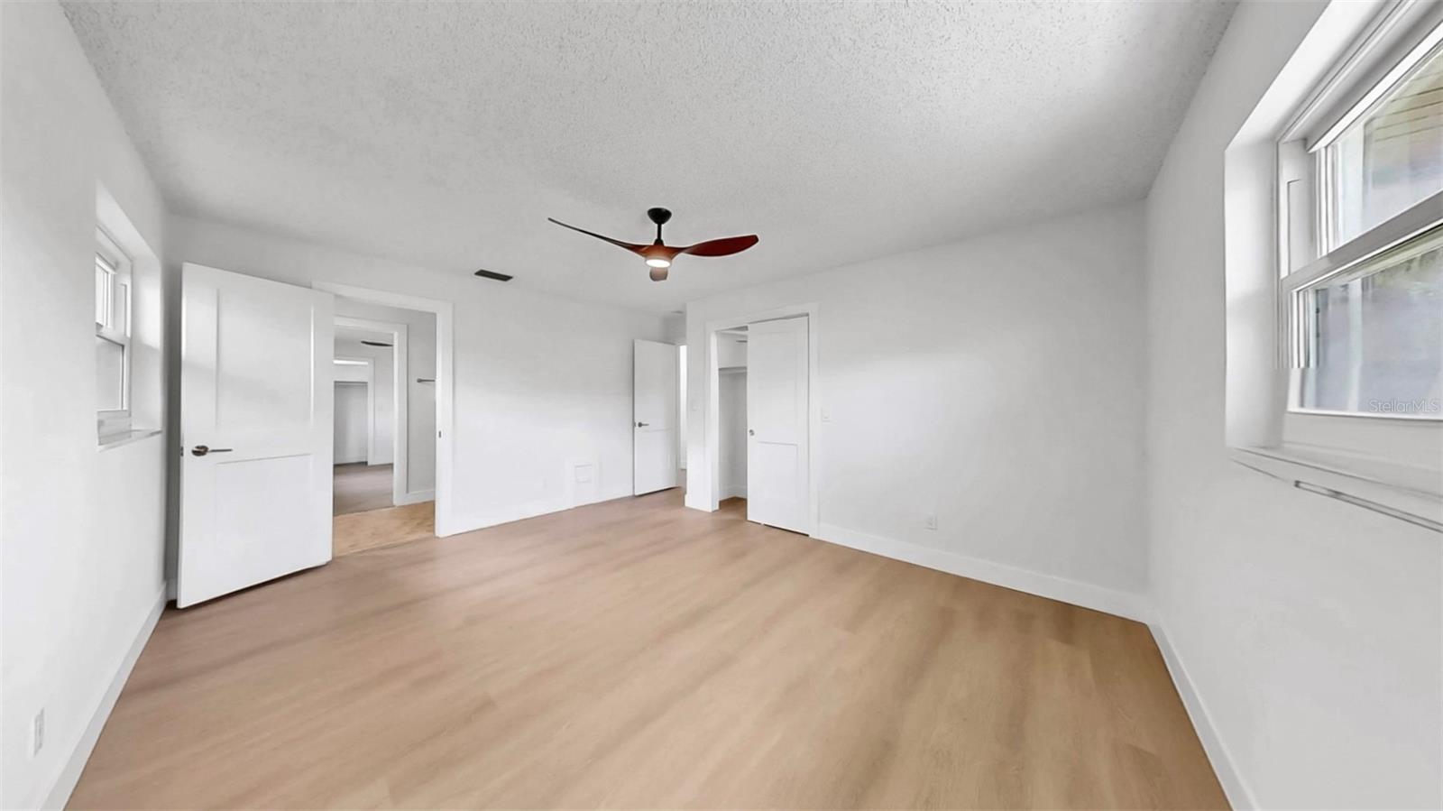 SHARON OAKS - Residential Lease