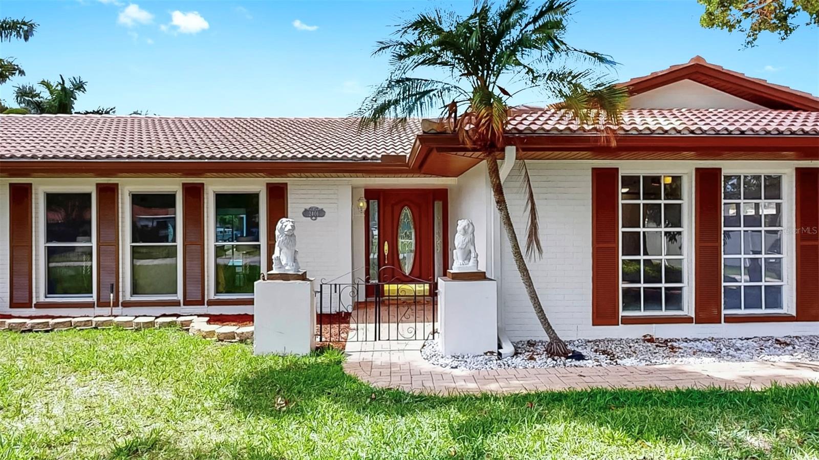 SHARON OAKS - Residential Lease