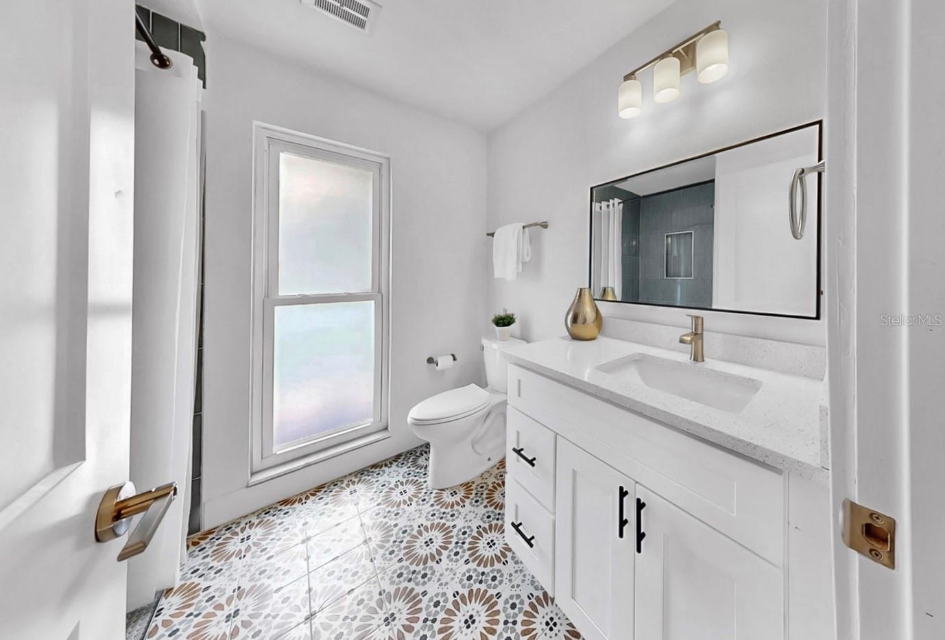 SHARON OAKS - Residential Lease