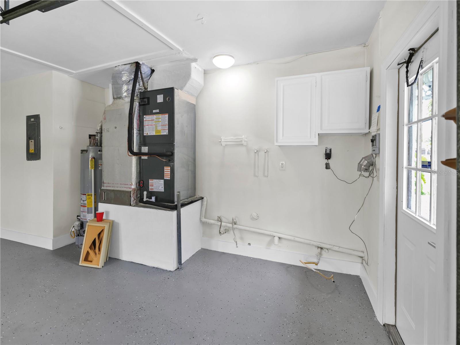 SHARON OAKS - Residential Lease